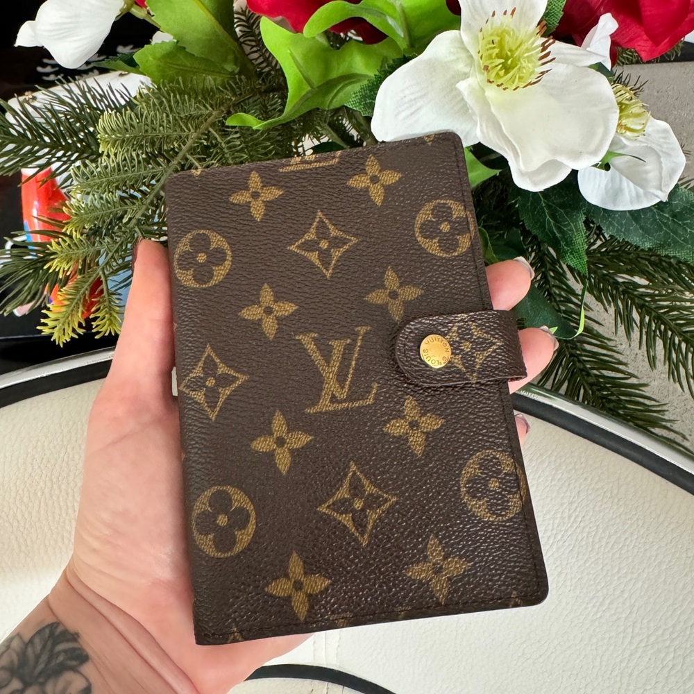 Louis Vuitton Vintage Monogram Agenda Notebook - Picture 1 of 15